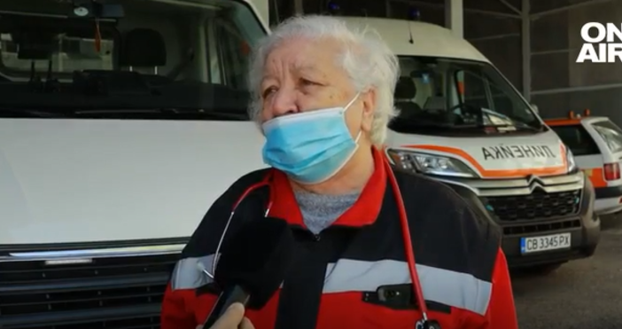 На 80 години д р Недялка Джангозова все още се бори