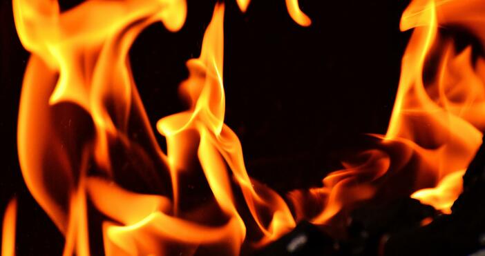 Пет вагона са се запалили в депо Надежда в столицата