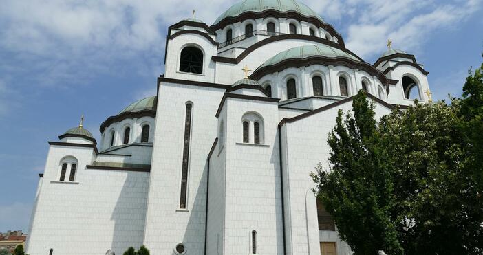 Аплодисменти в катедралния храм Св Климент Охридски в центъра на