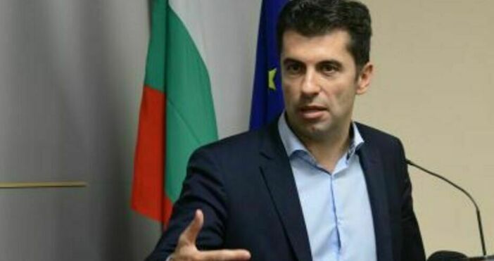 В рамките на разговора Петков отбеляза, че приоритет за българското