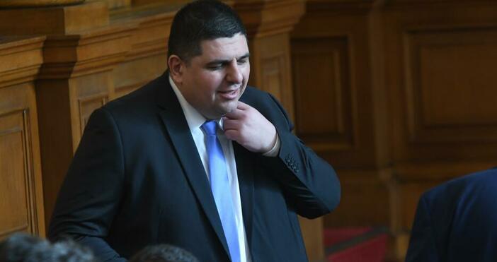 Депутатът от Демократична България Ивайло Мирчев коментира падането на газа