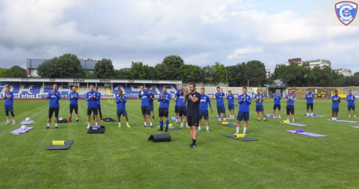 Футболистите на Спартак (Варна) излязоха за първа тренировка на клубния