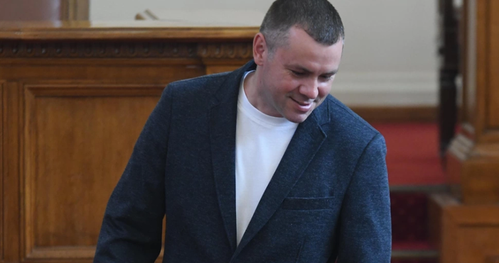 Ицо Хазарта отново попадна под светлината на прожекторите След като вчера