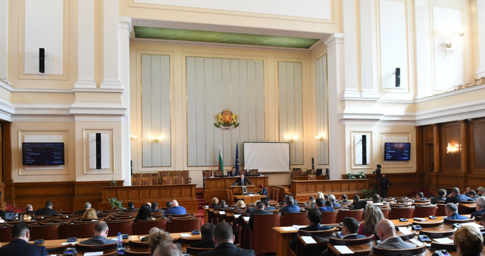Депутатите ще имат напрегнат ден в Народното събрание Бюджетът влиза на