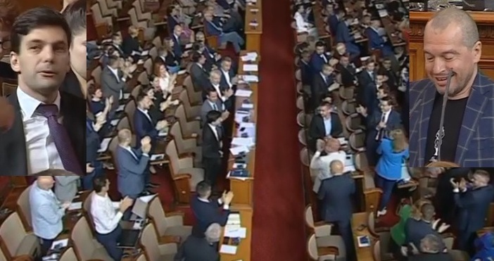 Председателят на парламента Никола Минчев беше посрещнат с ръкопляскания и