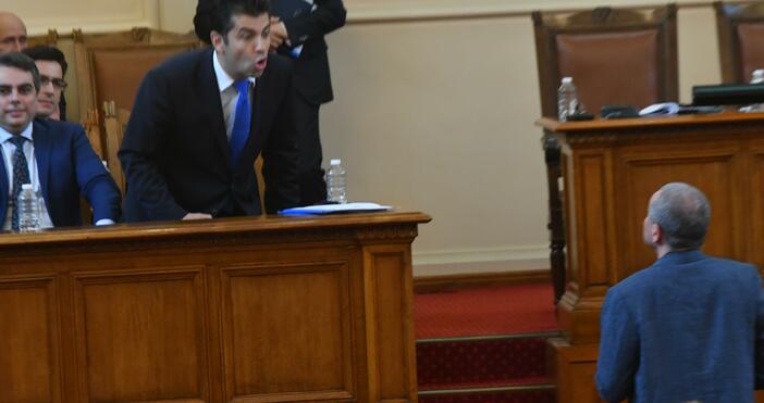 Лидерът на Парламентарната група на ИТН Тошко Йорданов говори в