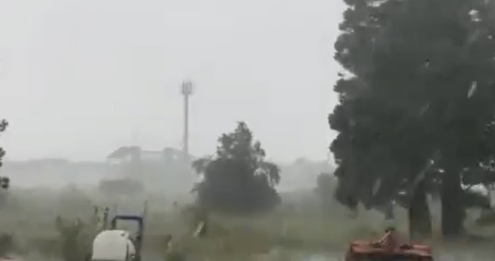 Гръмотевична буря премина над село Генералово, Южна България, става ясно