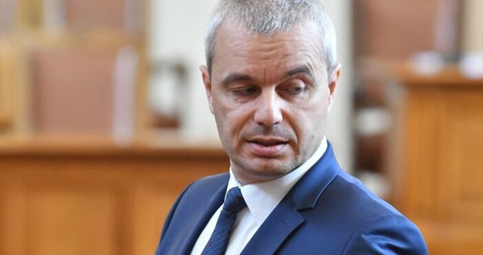 Лидерът на Възраждане Костадин Костадинов се извини на избирателите на