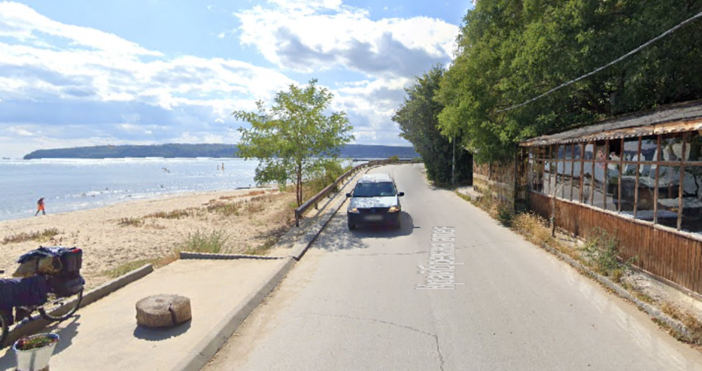 Подобрения обмислят по новата пешеходна зона край морето във Варна. Да