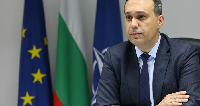 Приземяването на малкия самолет вчера е стандартна процедура Това обясни