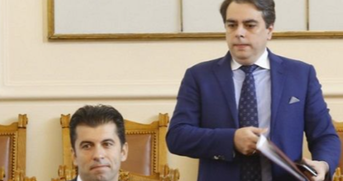 Асен Василев е бил спряган за премиер на бъдещия кабинет. Място
