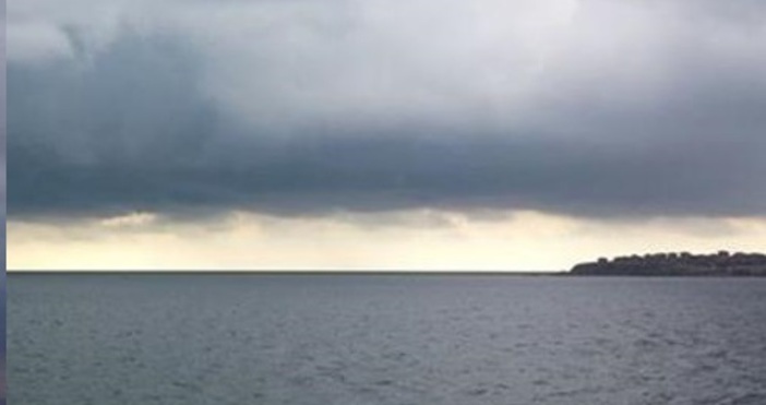 Облаци по Черноморието провалят плановете на плажуващите.След поредицата от горещи