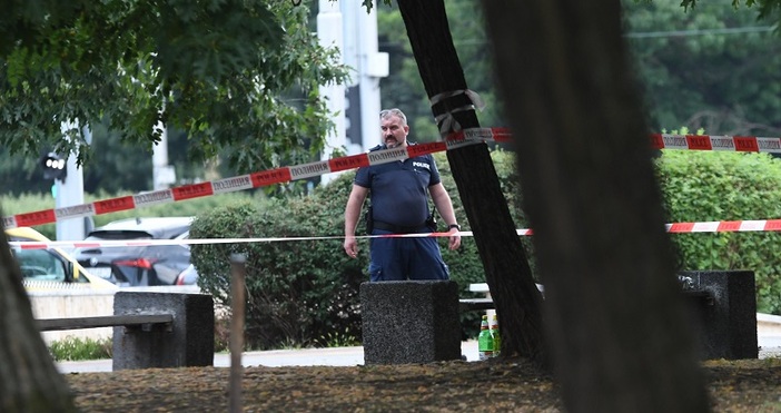 Наръгаха с нож мъж в градинката до кръстовището на бул.