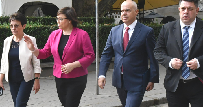 Снимки БСП върна неизпълнен мандата за съставяне на кабинет на