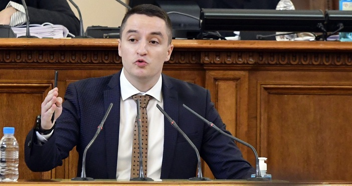 Депутатът от БСП Явор Божанков обвини ГЕРБ, ДПС, “Възраждане“ и