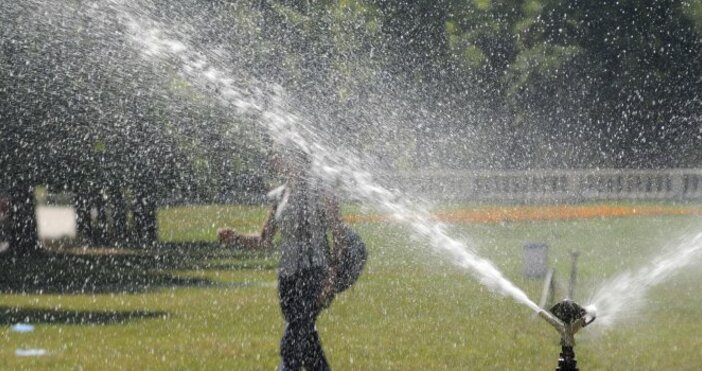 В събота през деня времето ще бъде предимно слънчево и
