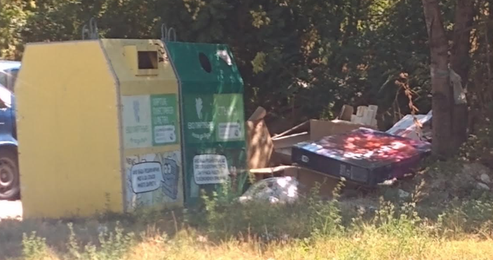 Снимки: Читател на Петел“Проблемът с отпадъците във Варна става все
