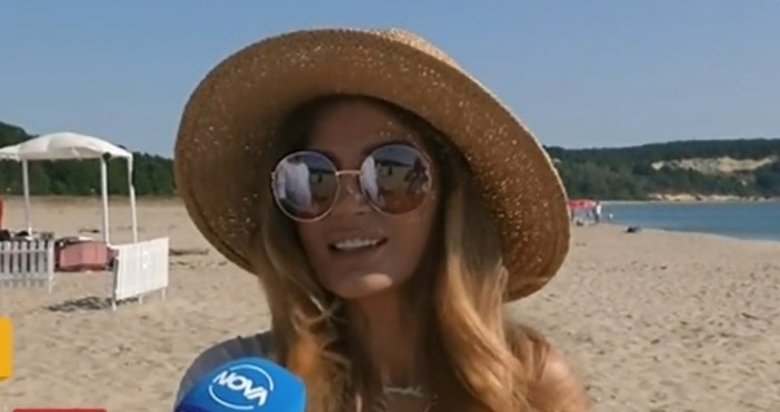 Певицата Есил Дюран се появи по Нова телевизия от плажа
