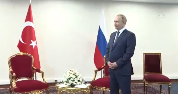 На 31 юли руският президент Владимир Путин подписа нова морска