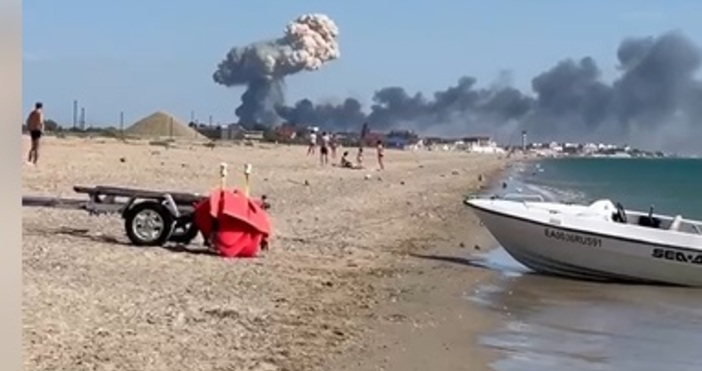 Серия от мощни експлозии в руска военна база в анексирания