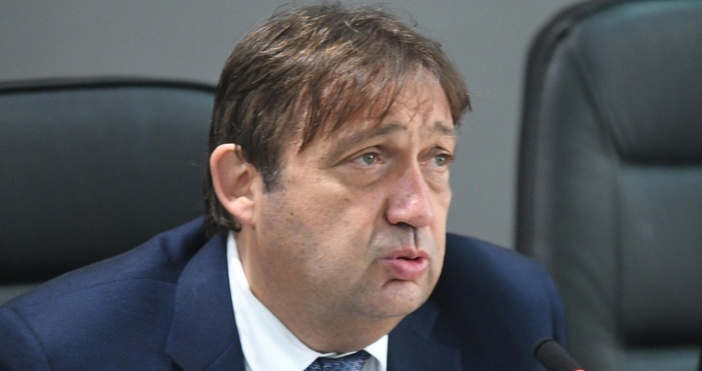 След като служебният министър на регионалното развитие Иван Шишков смени