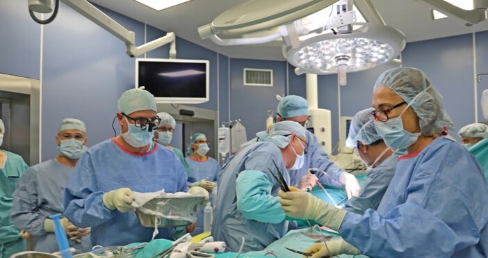 Специалисти от Военномедицинска академия ВМА извършиха поредна чернодробна трансплантация Тя е