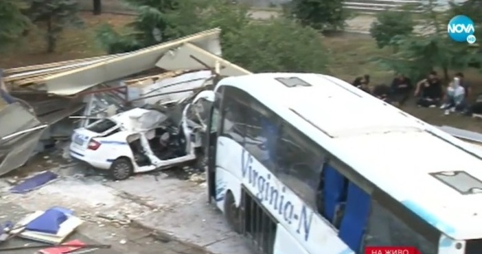 Двама полицаи са загинали при катастрофа в Бургас Тя е