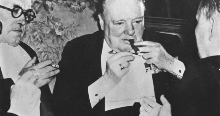 Известната снимка на Чърчил направена през 1941 г е била