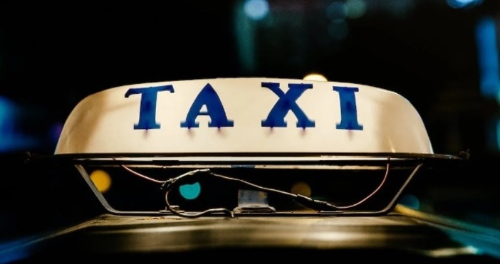 Прогнозират нов скок в цените на такситата у нас от