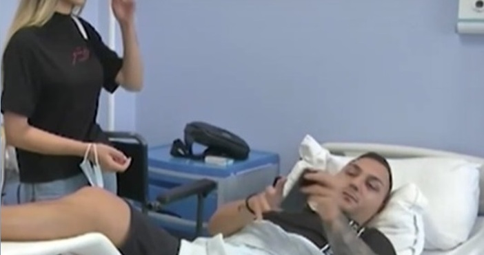 Млад мъж е в болница със счупен крак след сбиване