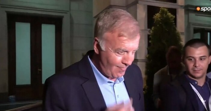 Мажоритарният собственик на Левски Наско Сираков сподели след загубата от