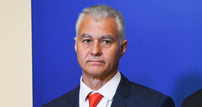 Министърът на отбраната отпътува за наводнения район на Карлово. Димитър Стоянов