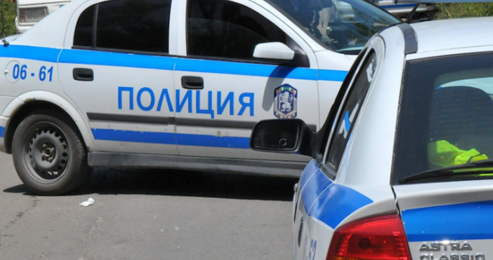 Полиция преследва из цяла Варна дрогиран крадец в насрещното. Това