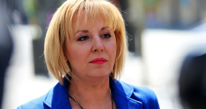 Мая Манолова е водачът на листата на Изправи се България