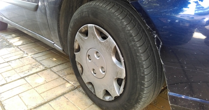 Полицейски служители на 02 РУ Благоевград работят по получен сигнал за