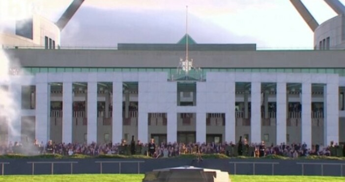Австралия отдаде почит на кралица Елизабет II с 96 топовни