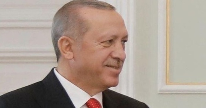 Президентът на Република Турция Реджеп Тайип Ердоган вчера се разговаря