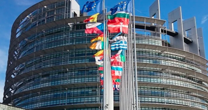 Европарламентът прие закон с който определя минималната заплата за ЕС