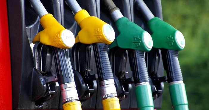 Цената на бензина скочи драстично в съседна на България държава.Цената