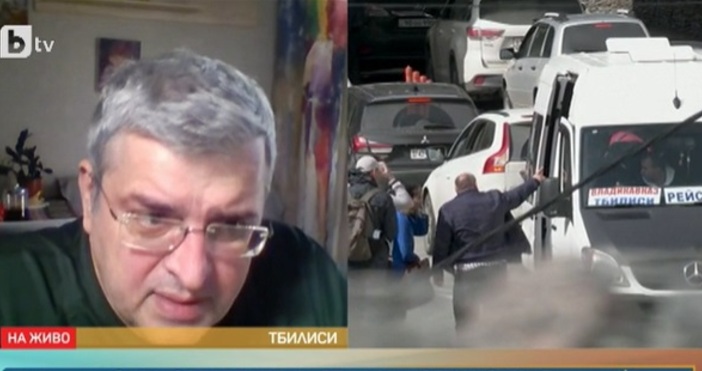 Руски журналист коментира масовото бягство от Русия:Опашки от автомобили се извиха