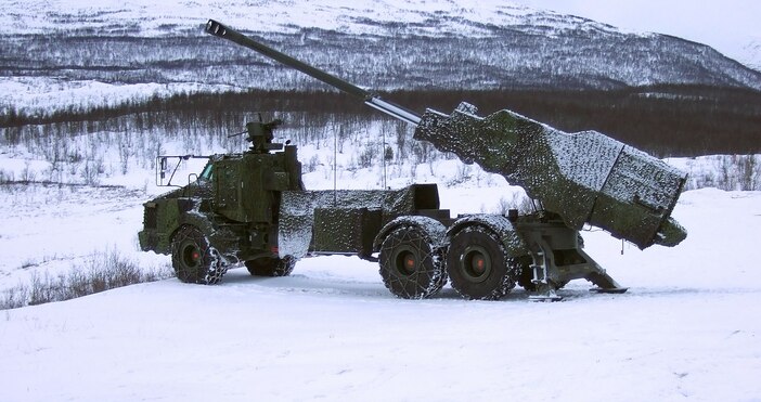 Колесна самоходна гаубица Шведски Стрелец 6x6 155 мм. (Източник на снимката Wikimedia,