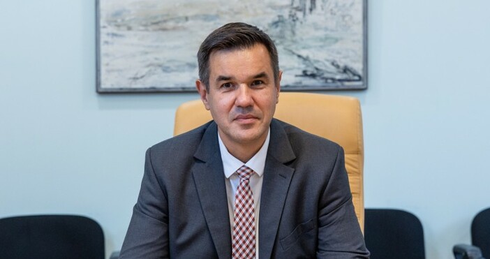 Петел следи какво се случва с цената на газа у