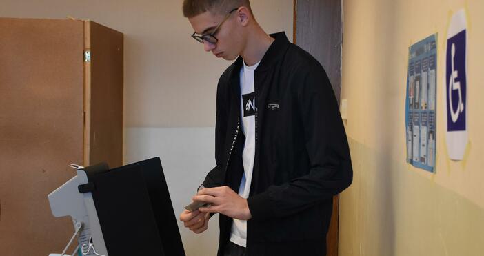 По последна информация на МВР в деня на изборите са