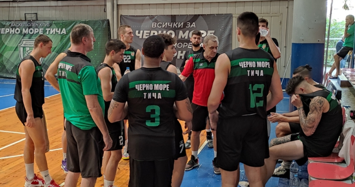 Убедително начало в новото първенство за баскетболния тим на Варна.Черно