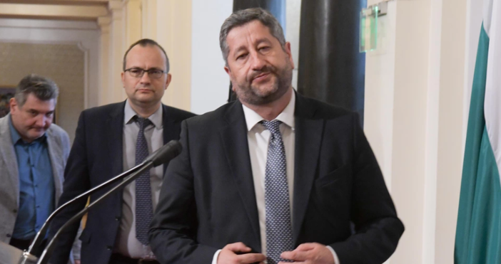 Христо Иванов атакува за пореден път главния прокурор най вече за