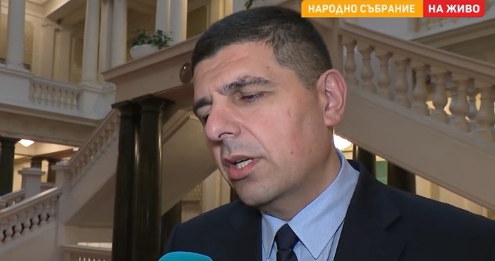 Депутатът от ДБ Ивайло Мирчев заяви че е притеснен от