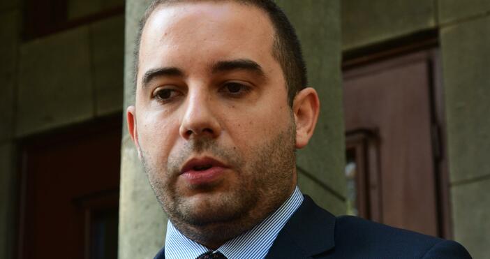 Изпълнителният директор на Агенцията по лекарствата Богдан Кирилов обяви, че