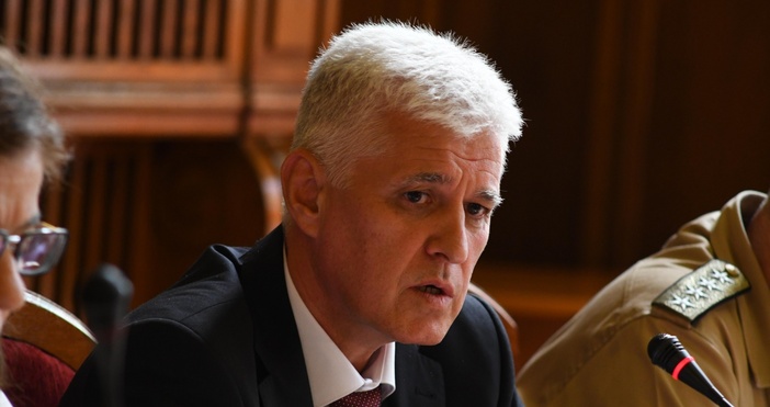 Предложението което МО ще изготви е крайно консервативно Това коментира