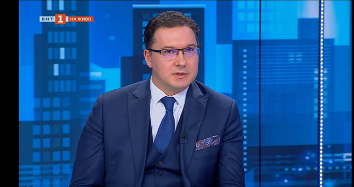 Прибързаното необмислено за една нощ машинно гласуване това беше детинско