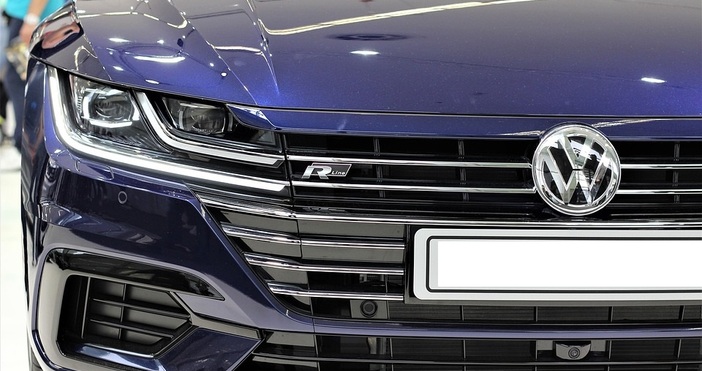 Германският автомобилен гигант Фолксваген (Volkswagen) се присъедини към други компании,